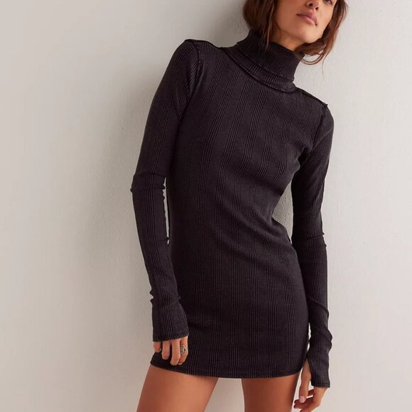Free People WE the FREE Brynn Turtleneck Black Ribbed Mini Dress XS T-Shirt Long - Picture 1 of 4